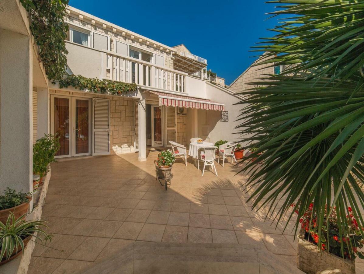 Apartments Villa Diha Korčula Buitenkant foto